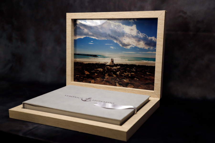 young book album idf studio fotografico